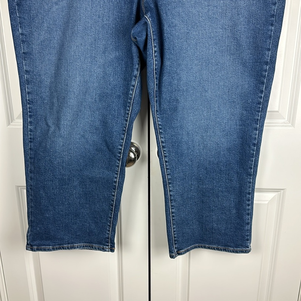 Levi's Premium RIBCAGE STRAIGHT ANKLE WOMEN'S JEANS (PLUS SIZE) - Picture 5 of 9